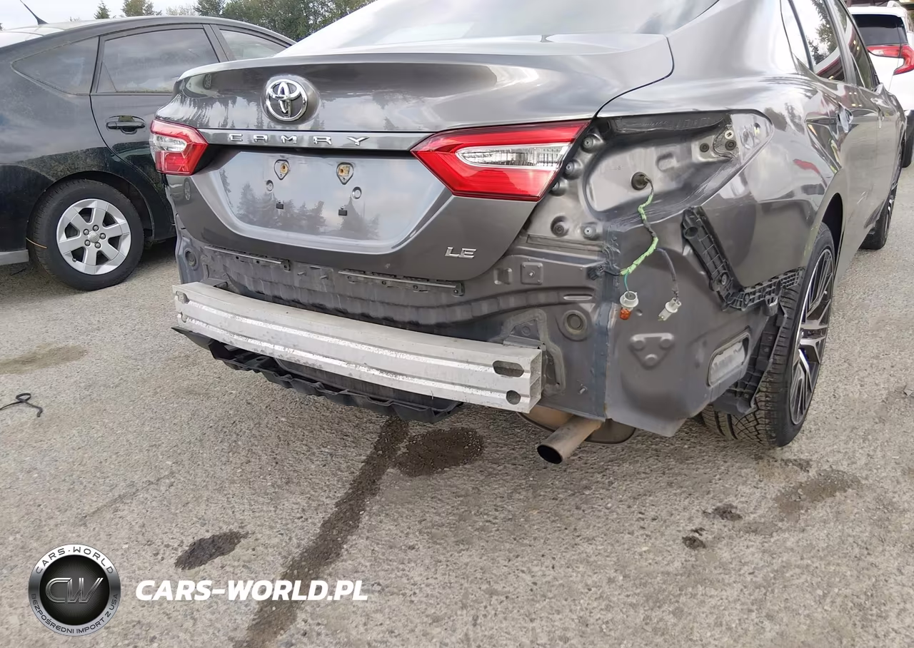 2019 Toyota Camry Le VIN:4T1B11HK0KU239377 - 6