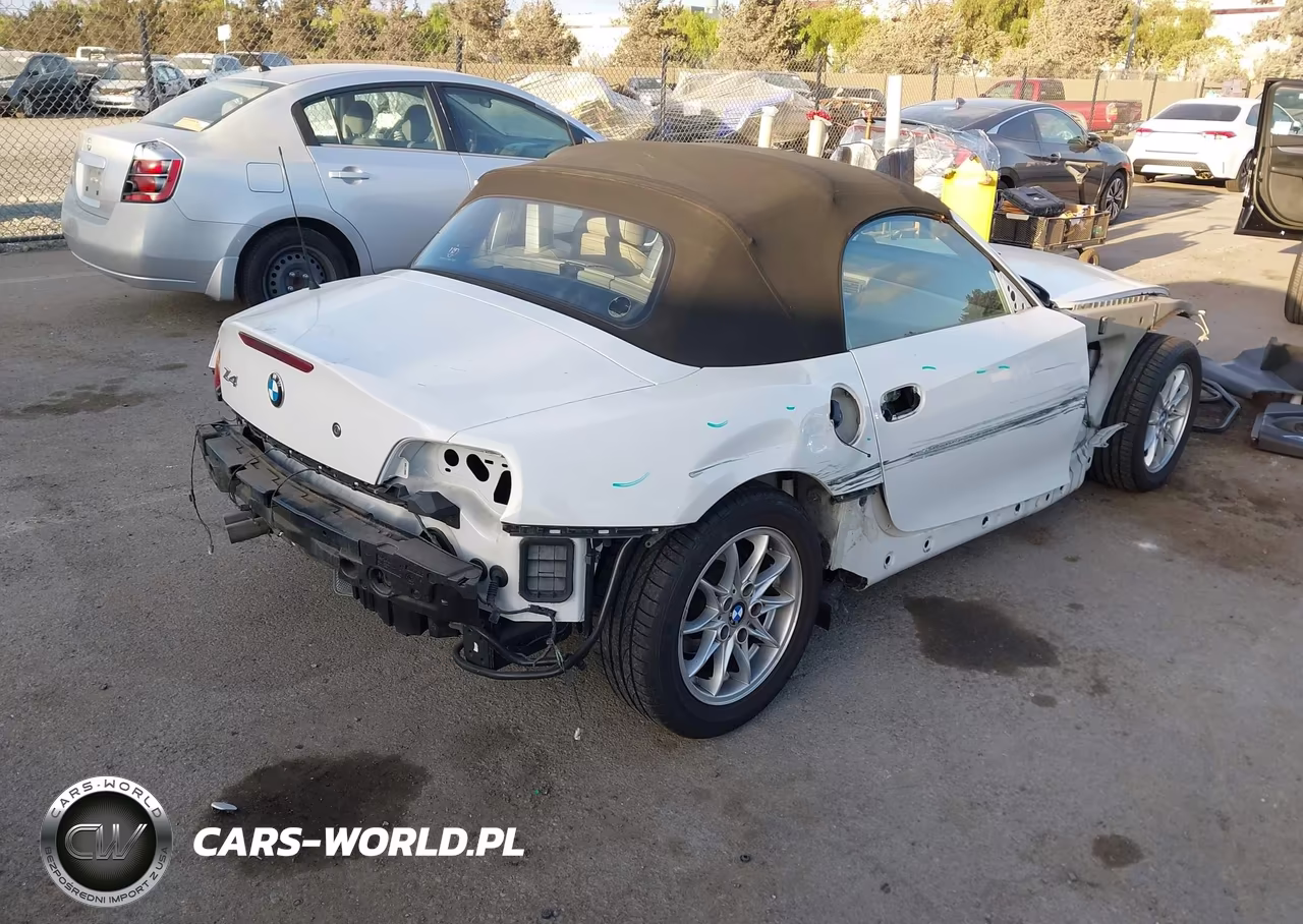 2003 BMW Z4 2.5I VIN:4USBT33493LS47613 - 4