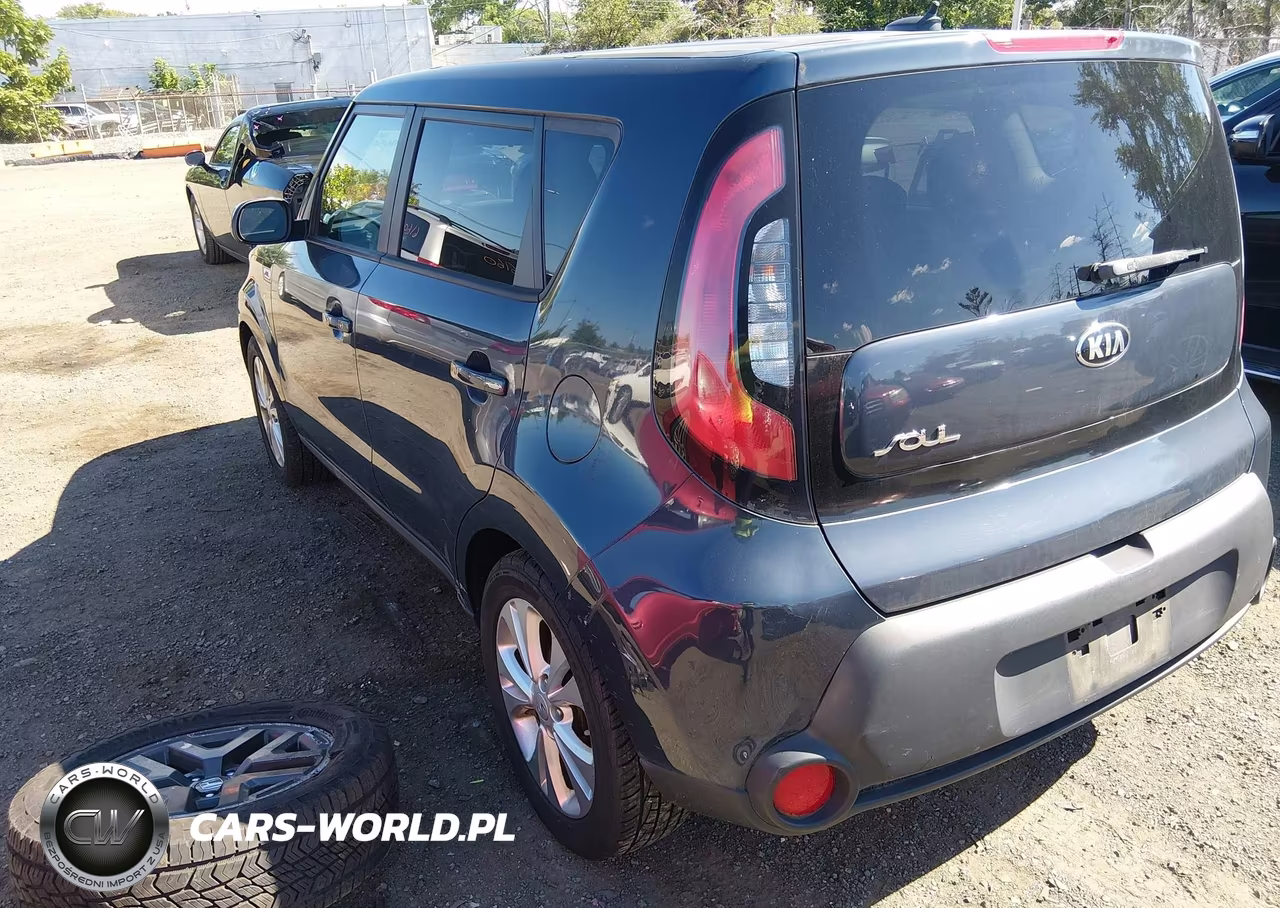 2015 Kia Soul + VIN:KNDJP3A56F7133163 - 3