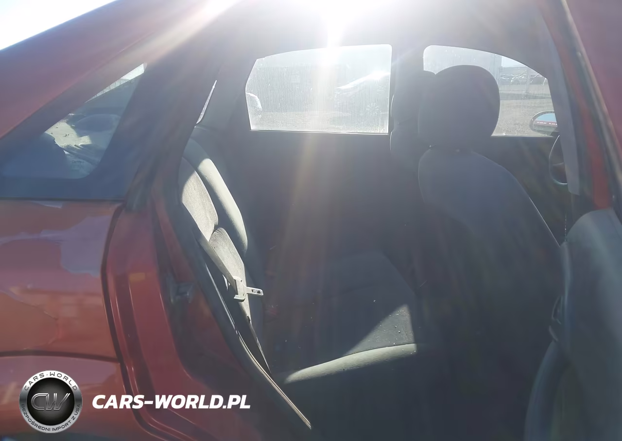 2000 Ford Focus Lx VIN:1FAFP33P5YW419122 - 8