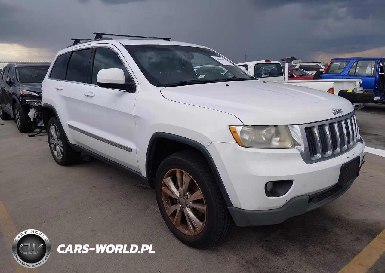2013 Jeep Grand Cherokee Laredo – zdjęcie 1 z 11