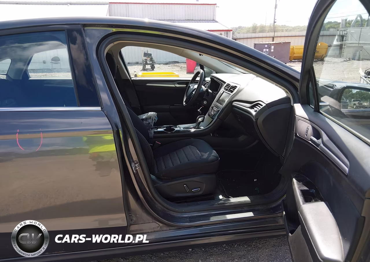 2016 Ford Fusion Se VIN:3FA6P0H7XGR233469 - 5