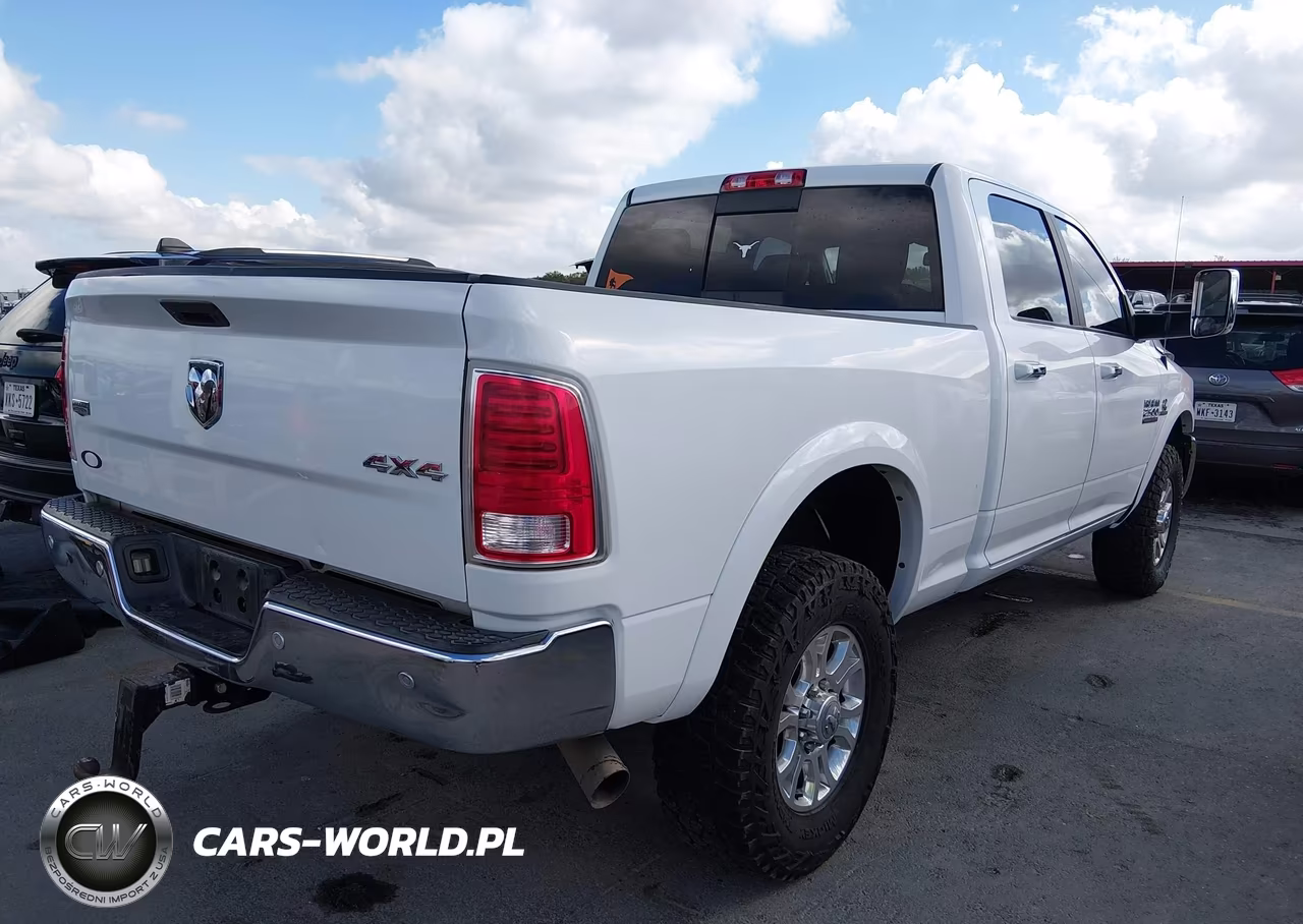 2017 Ram 2500 Laramie 4X4 6'4 Box VIN:3C6UR5FL5HG588319 - 4