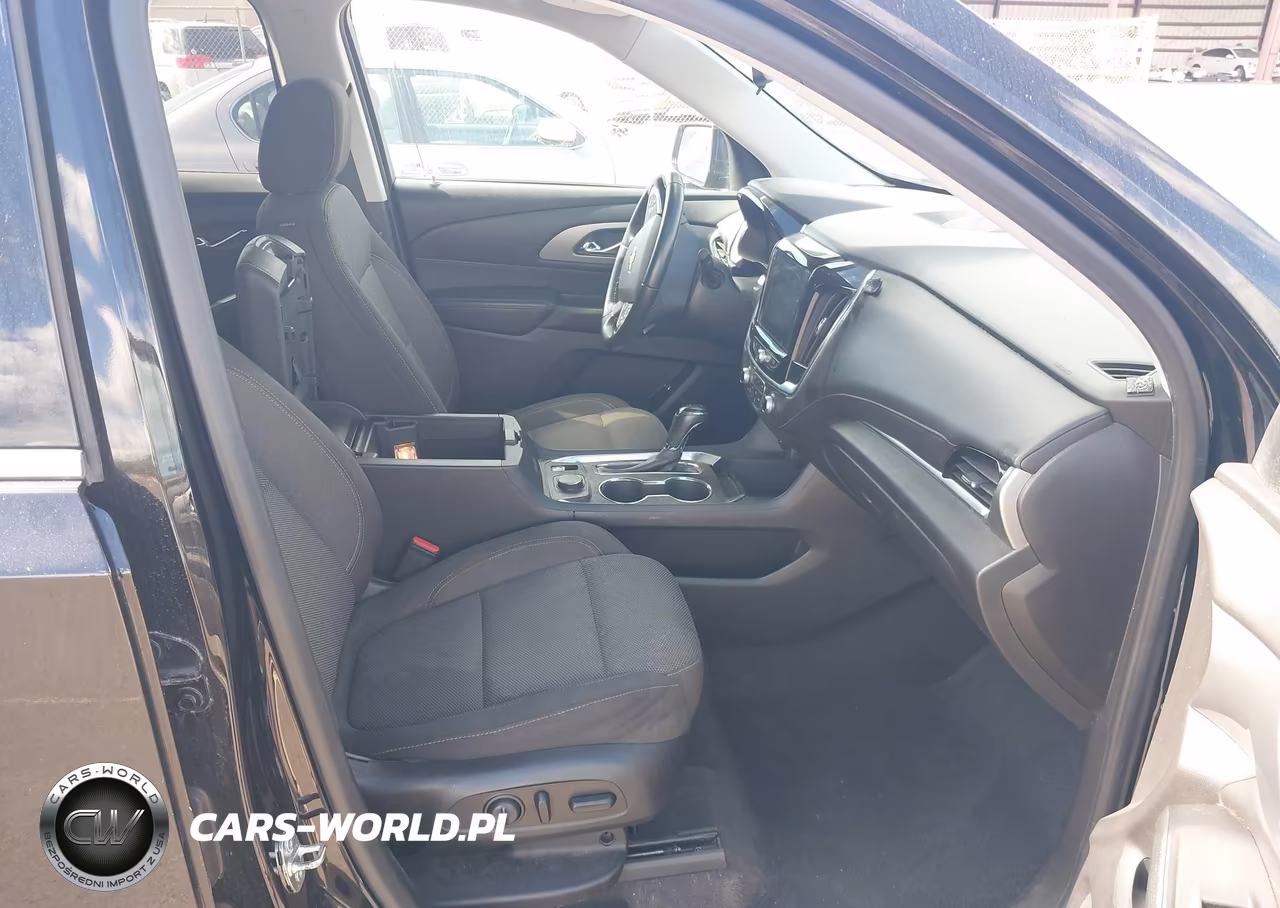 2019 Chevrolet Traverse Lt VIN:1GNERHKW2KJ196393 - 5
