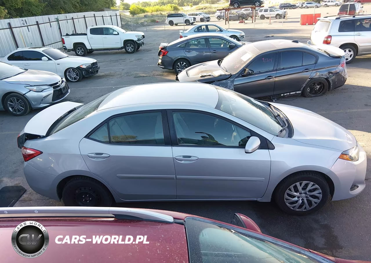 2017 Toyota Corolla Le VIN:2T1BURHE8HC825433 - 13