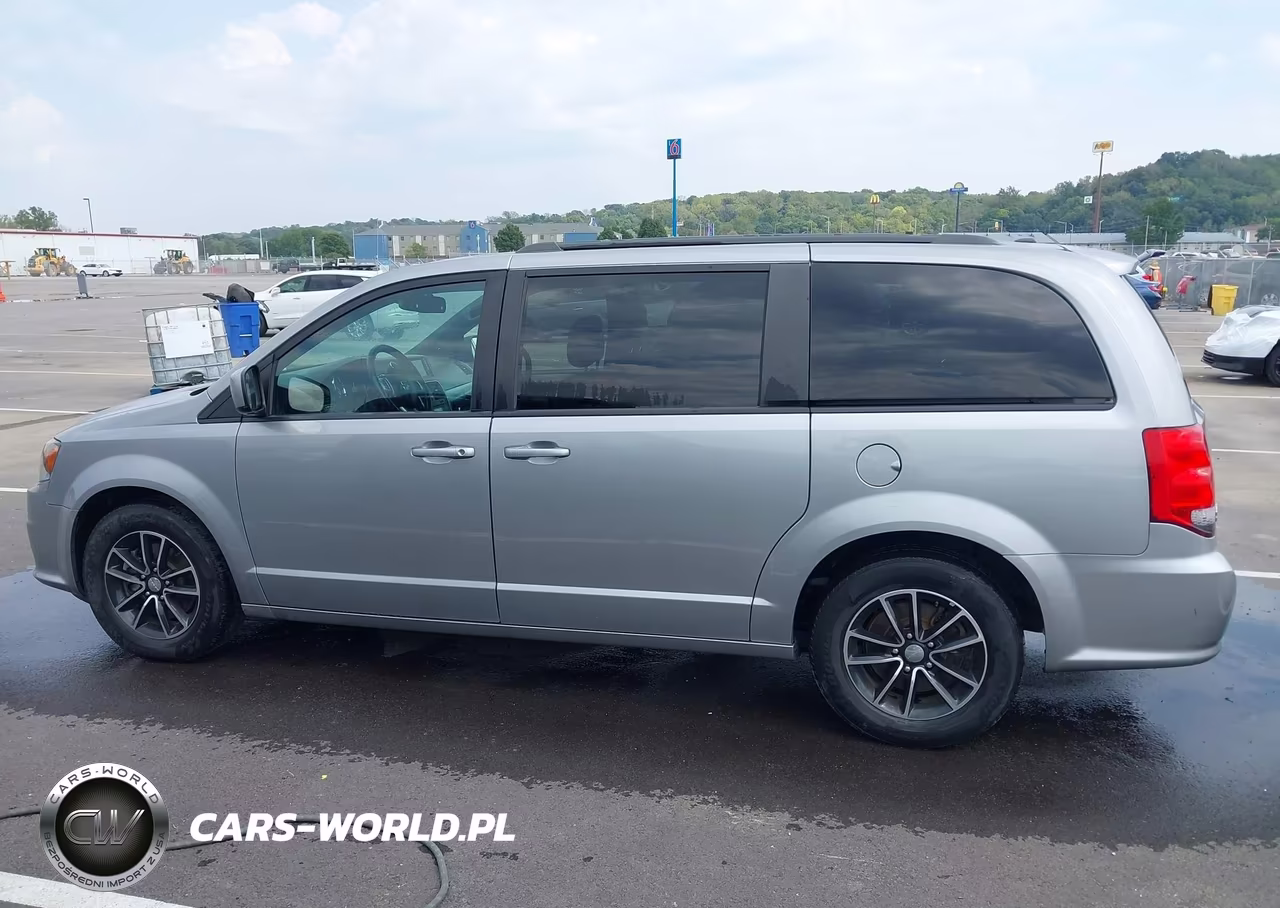 2018 Dodge Grand Caravan Gt VIN:2C4RDGEG2JR298147 - 14
