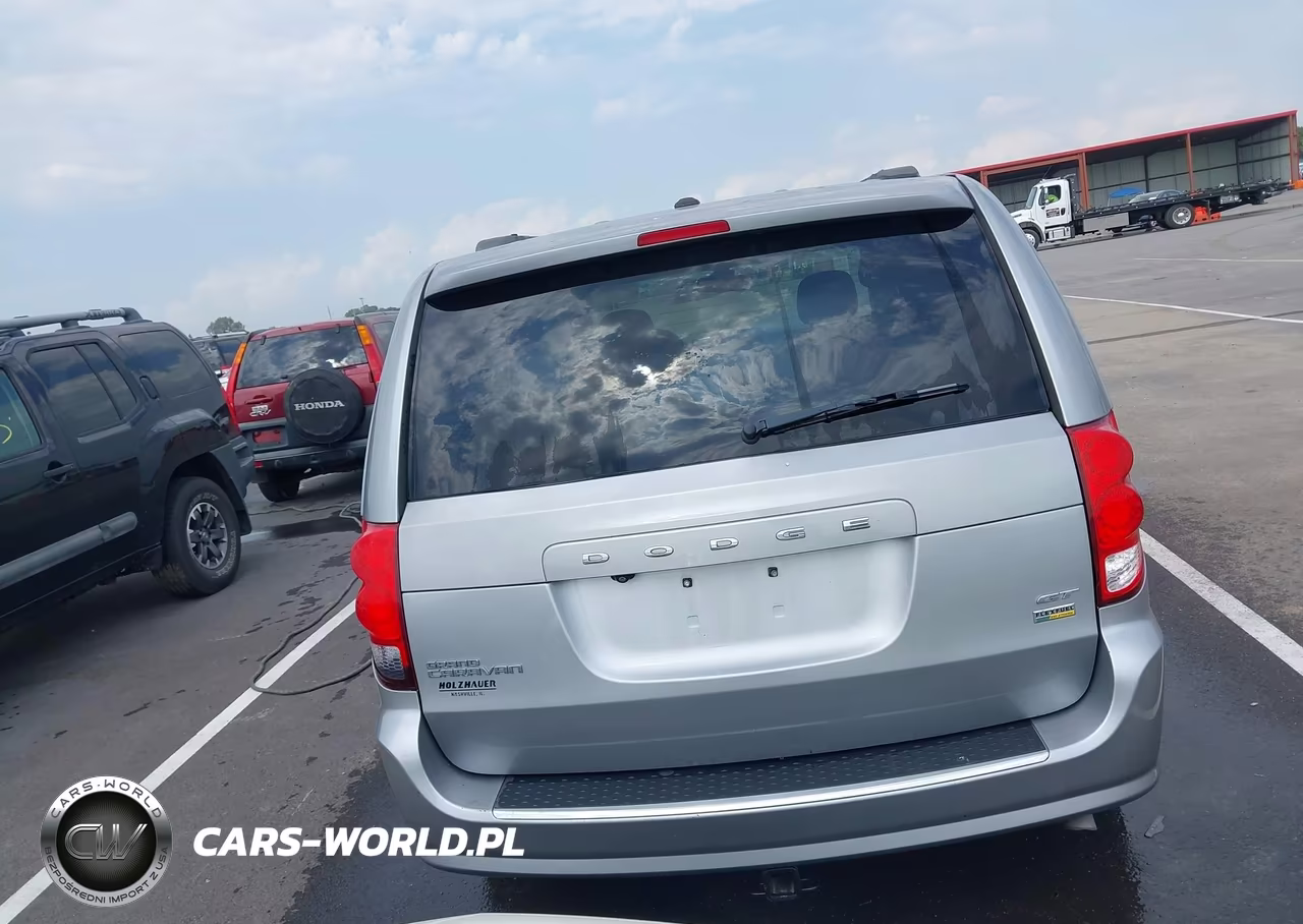 2018 Dodge Grand Caravan Gt VIN:2C4RDGEG2JR298147 - 16