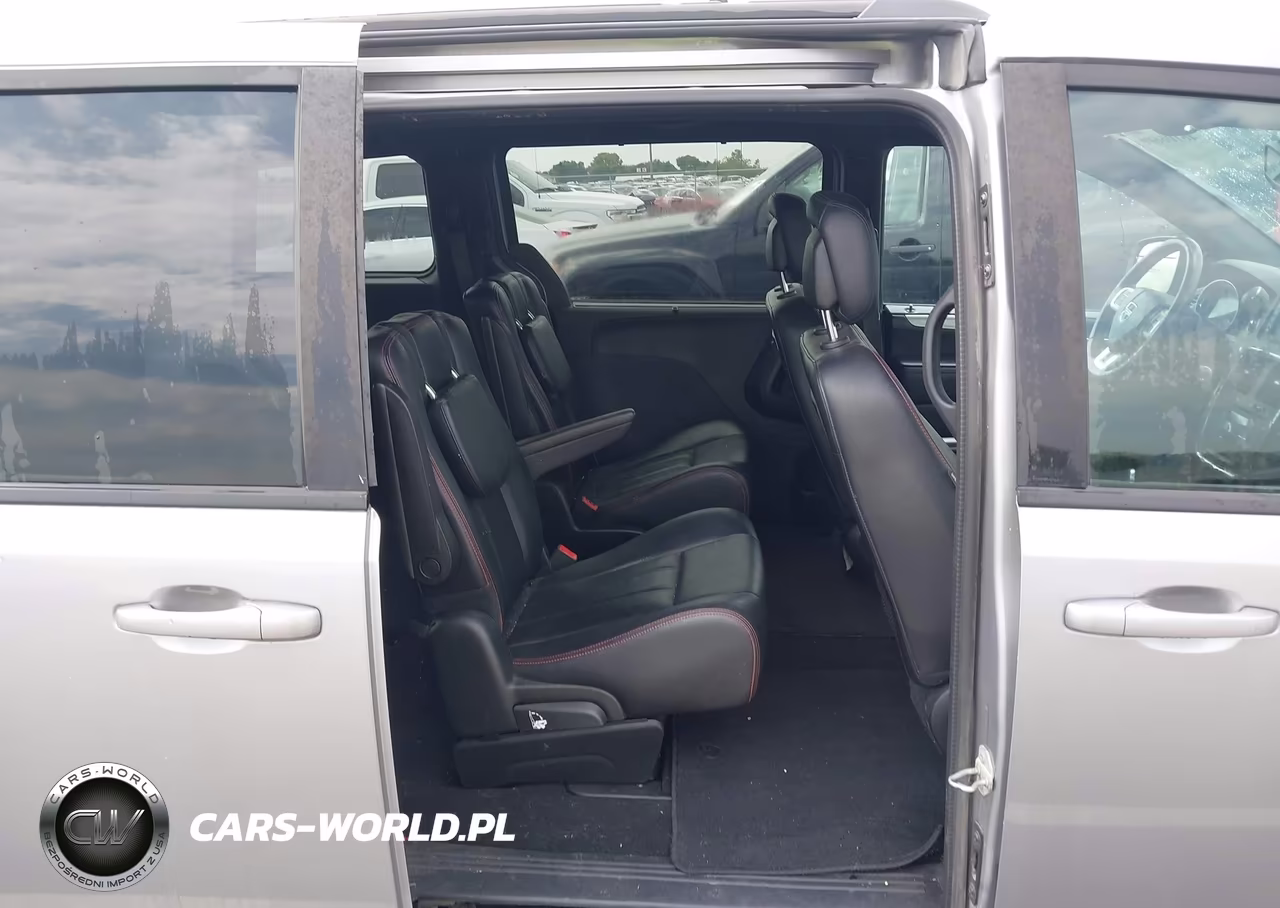2018 Dodge Grand Caravan Gt VIN:2C4RDGEG2JR298147 - 8