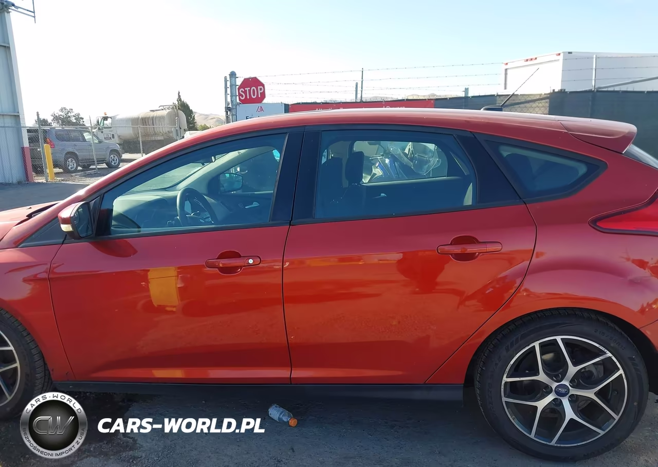 2018 Ford Focus Sel VIN:1FADP3M28JL304516 - 15