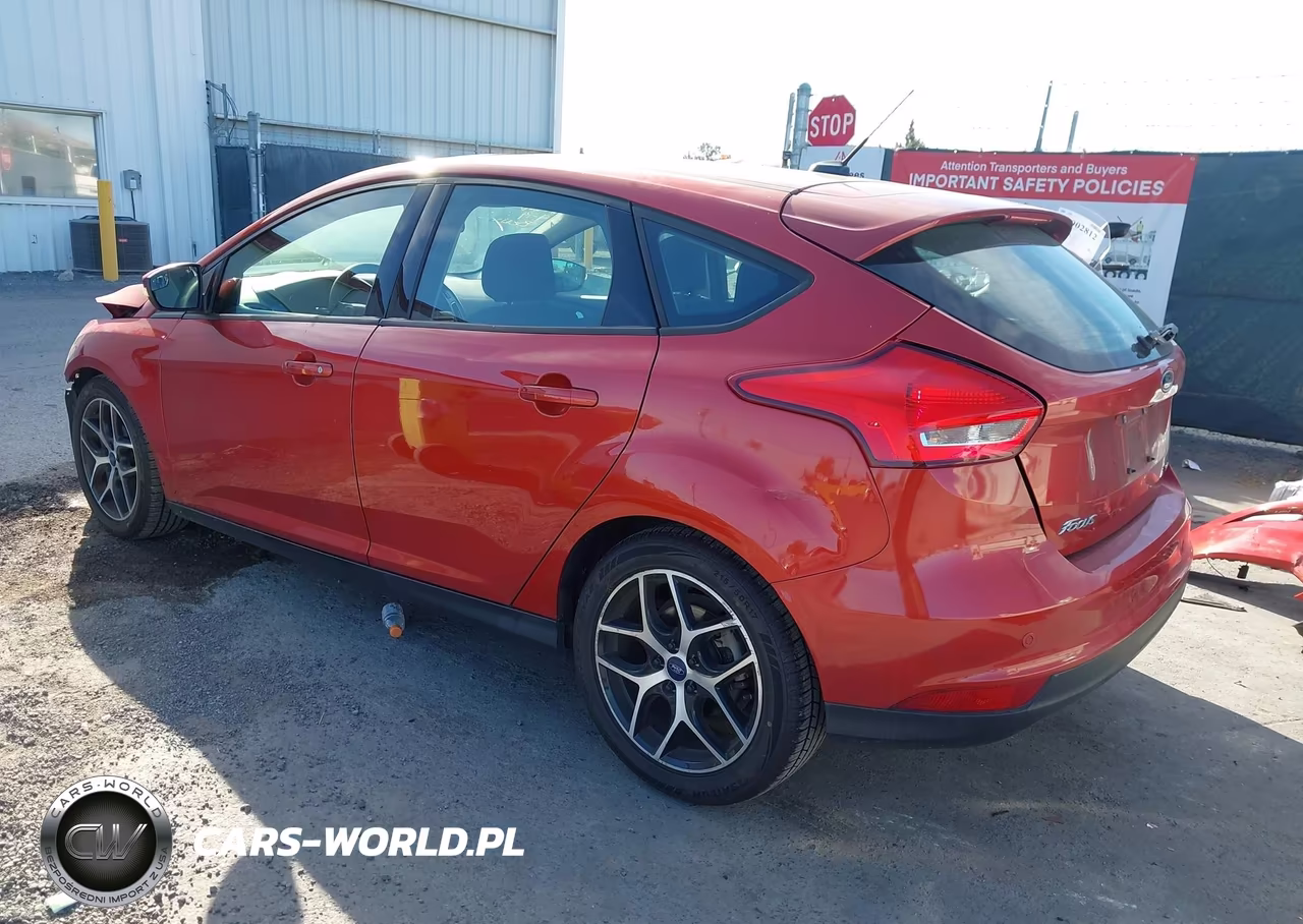 2018 Ford Focus Sel VIN:1FADP3M28JL304516 - 3