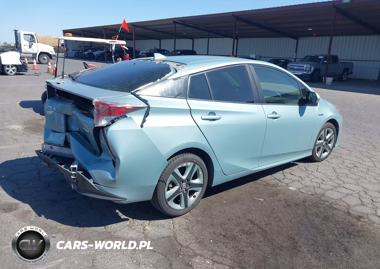 2017 Toyota Prius Three Touring VIN:JTDKARFU9H3033139 - 4