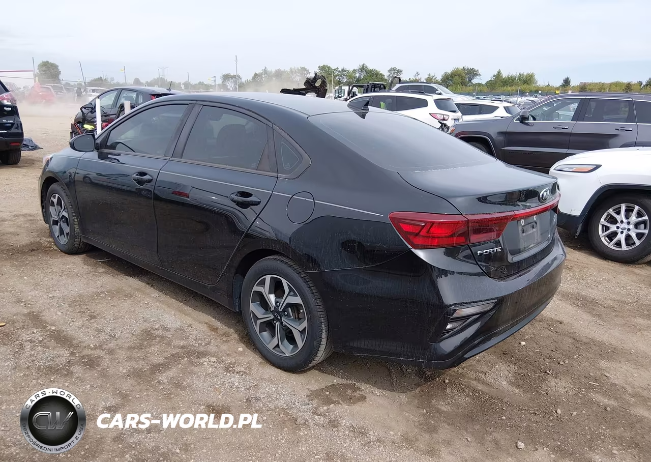 2020 Kia Forte Lxs VIN:3KPF24AD5LE177927 - 3