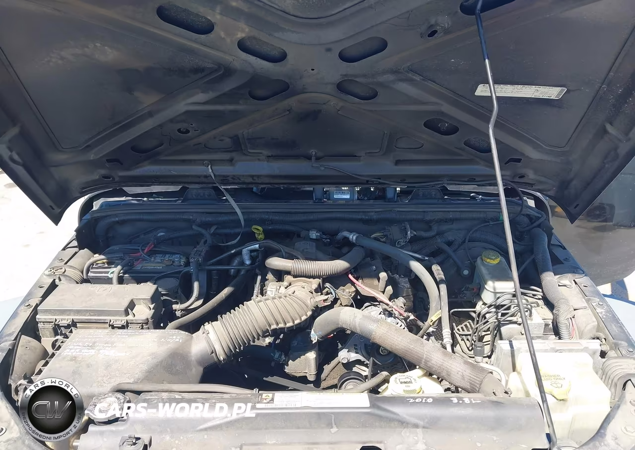 2010 Jeep Wrangler Unlimited Sport VIN:1J4BB3H12AL151918 - 10