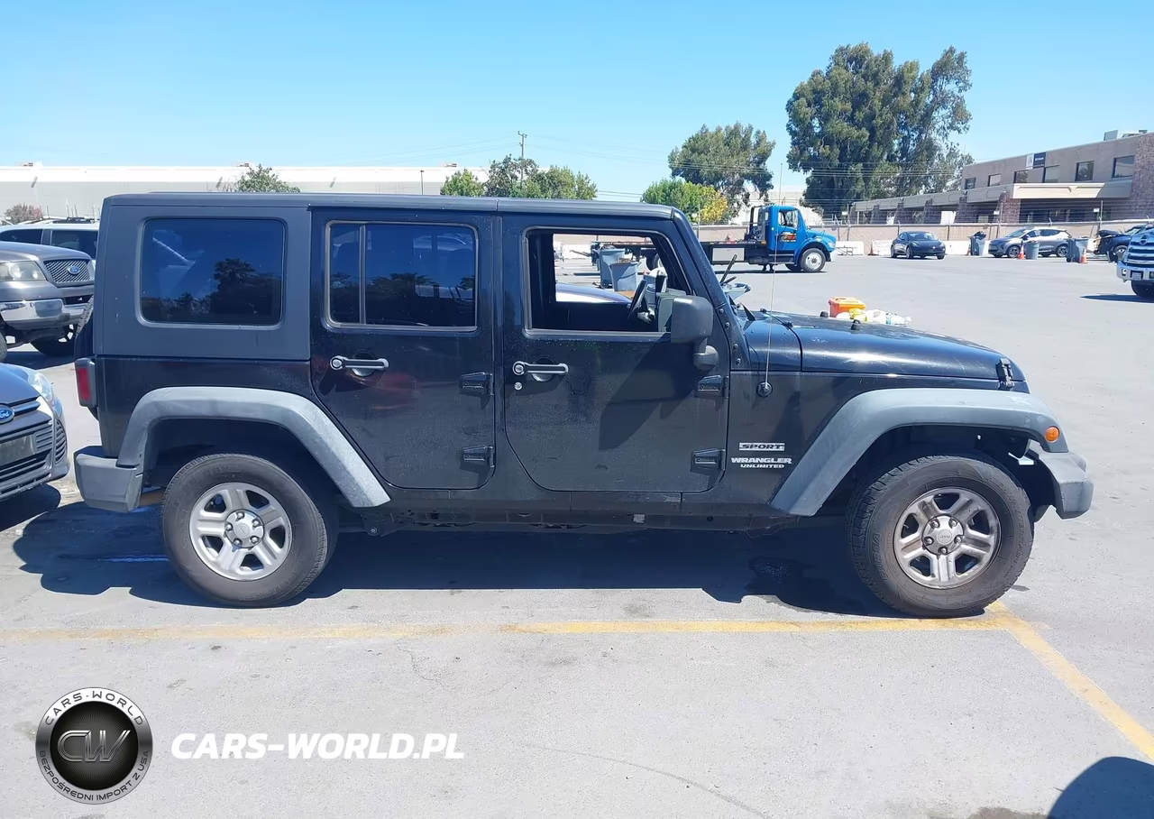 2010 Jeep Wrangler Unlimited Sport VIN:1J4BB3H12AL151918 - 13