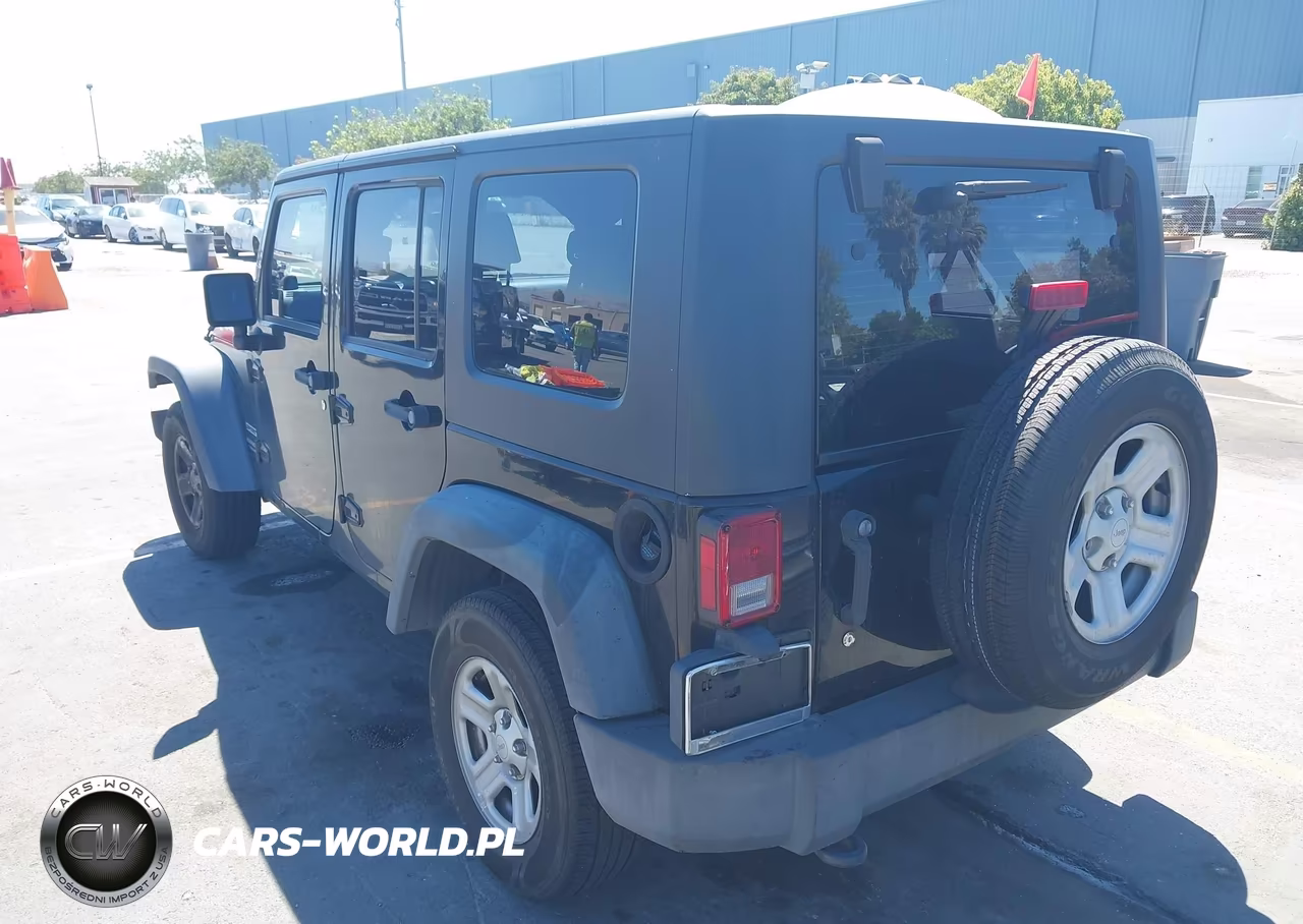 2010 Jeep Wrangler Unlimited Sport VIN:1J4BB3H12AL151918 - 6