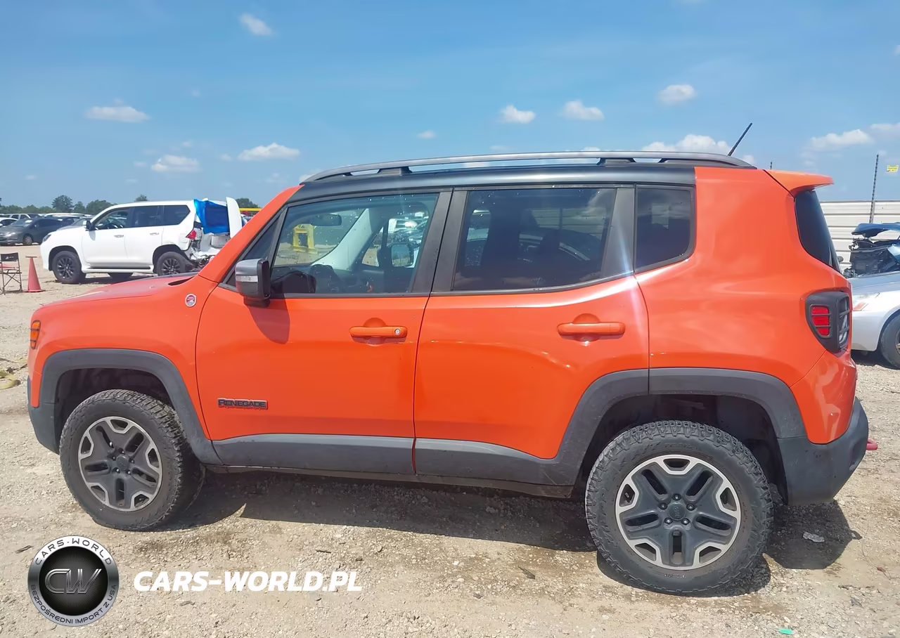 2015 Jeep Renegade Trailhawk VIN:ZACCJBCT3FPB47069 - 14