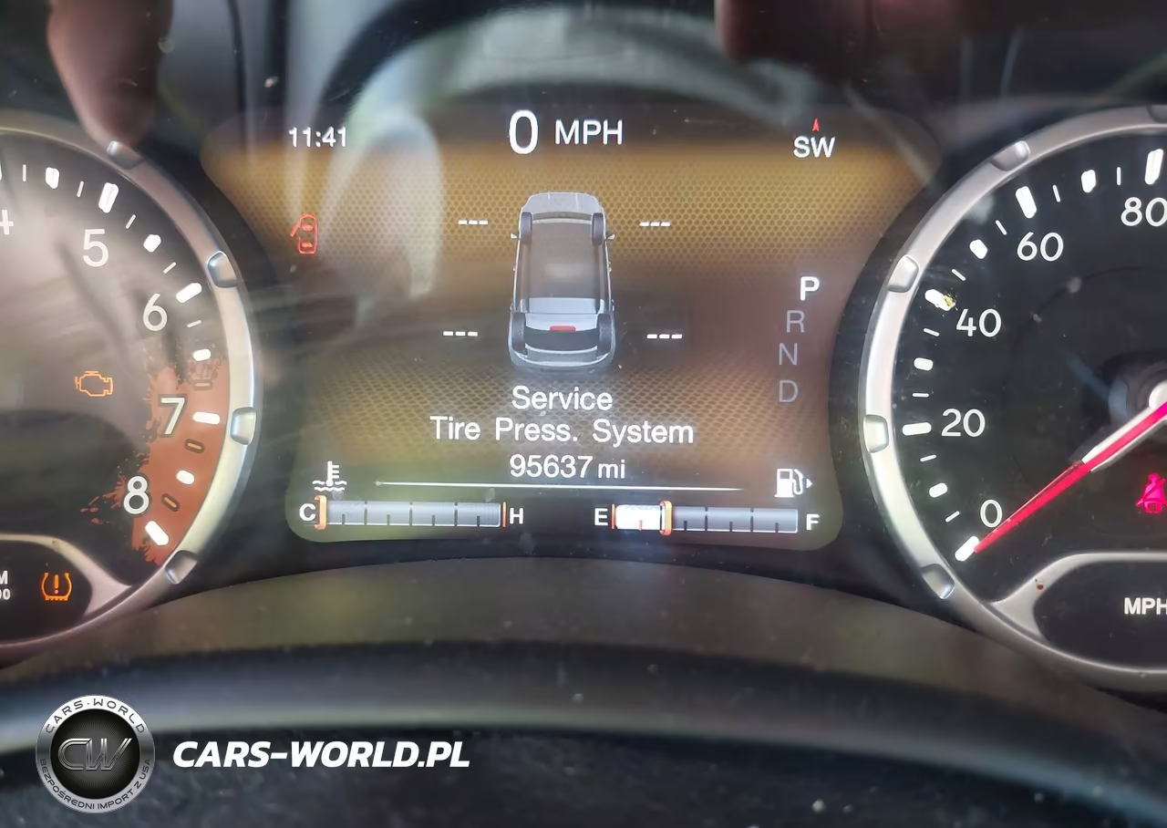 2015 Jeep Renegade Trailhawk VIN:ZACCJBCT3FPB47069 - 15