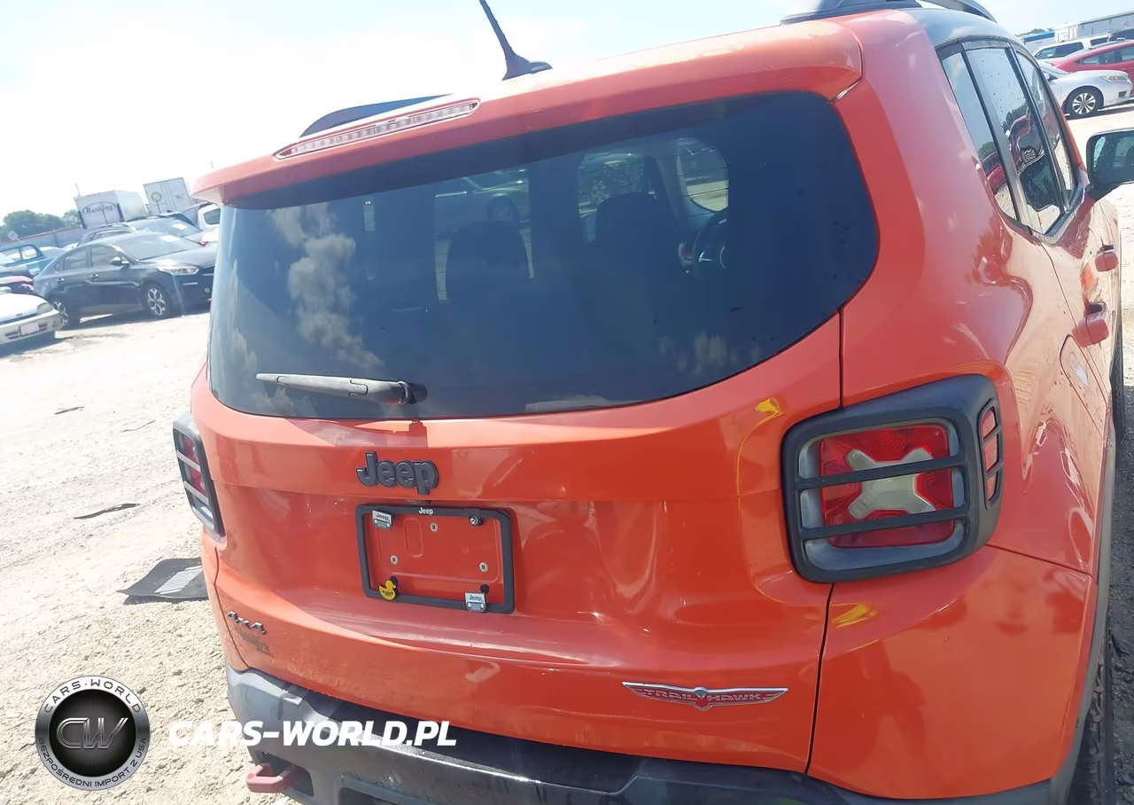 2015 Jeep Renegade Trailhawk VIN:ZACCJBCT3FPB47069 - 16
