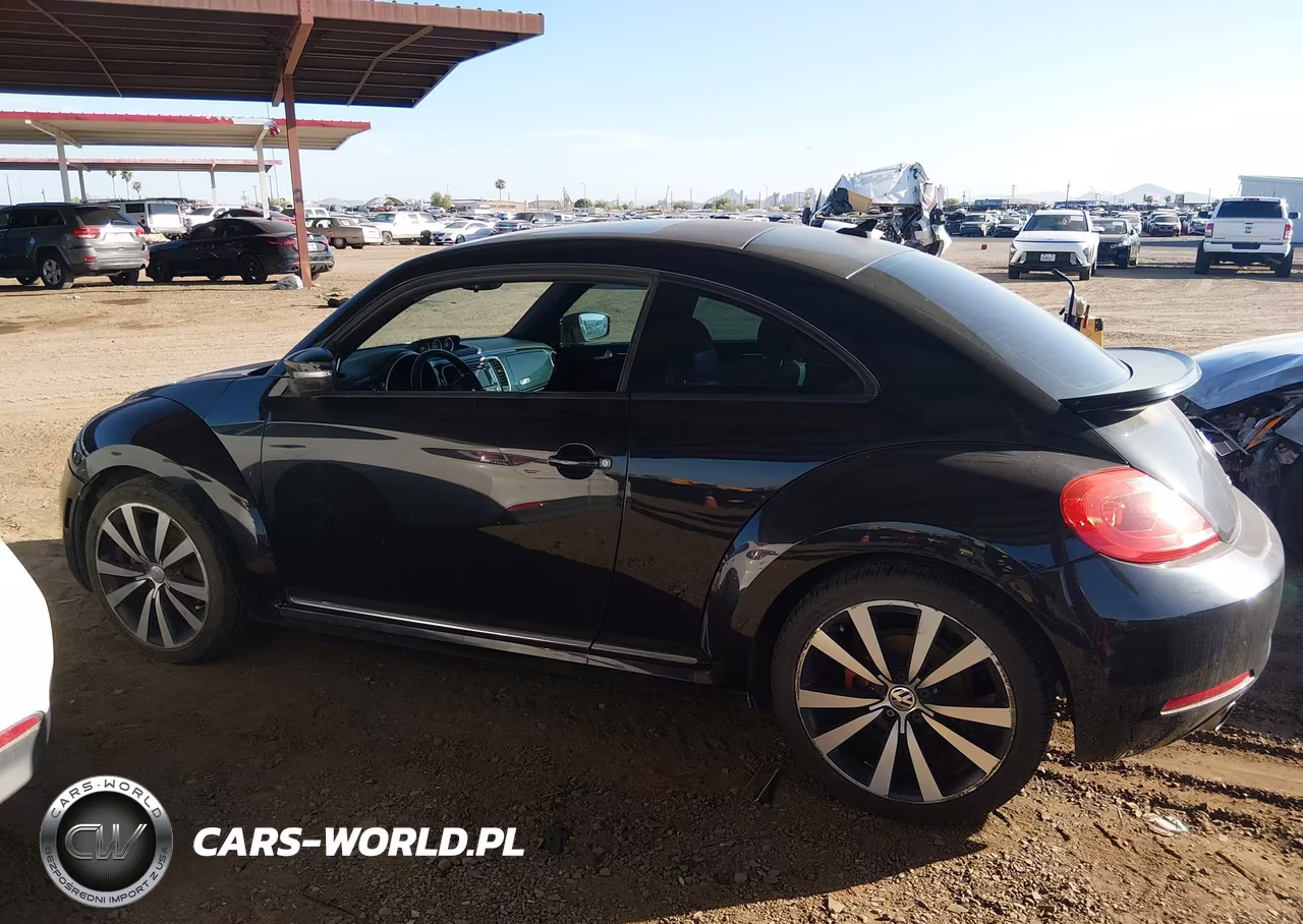 2013 Volkswagen Beetle 2.0T Turbo VIN:3VWVA7AT5DM606804 - 13
