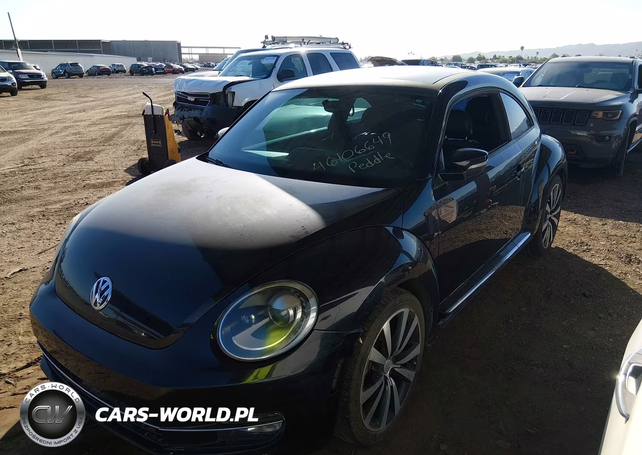 2013 Volkswagen Beetle 2.0T Turbo VIN:3VWVA7AT5DM606804 - 2
