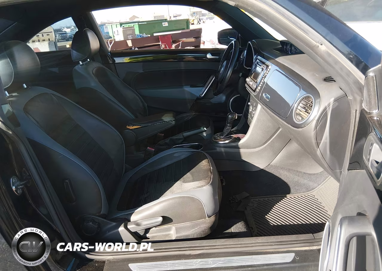 2013 Volkswagen Beetle 2.0T Turbo VIN:3VWVA7AT5DM606804 - 5