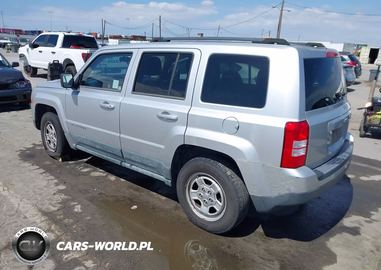 2011 Jeep Patriot Sport VIN:1J4NT1GA6BD267036 - 3