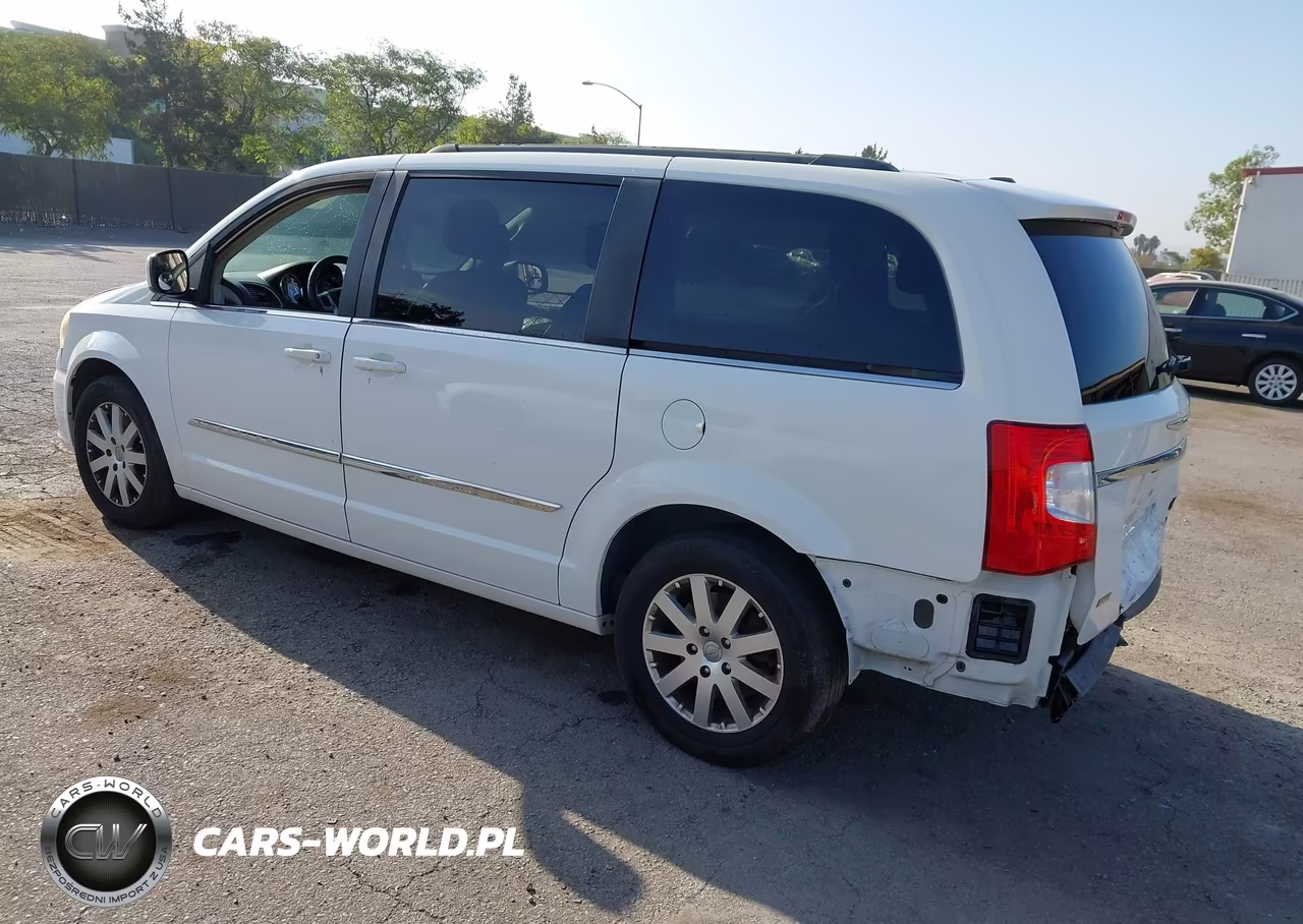 2013 Chrysler Town & Country Touring VIN:2C4RC1BG4DR674386 - 3