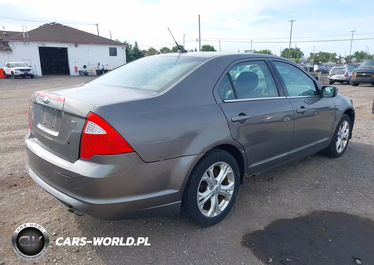 2012 Ford Fusion Se VIN:3FAHP0HA0CR348399 - 4
