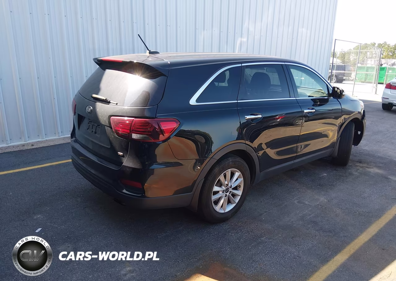 2019 Kia Sorento 2.4L L VIN:5XYPG4A38KG575664 - 4