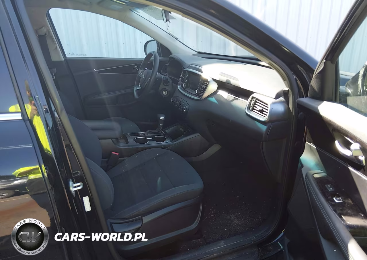 2019 Kia Sorento 2.4L L VIN:5XYPG4A38KG575664 - 5