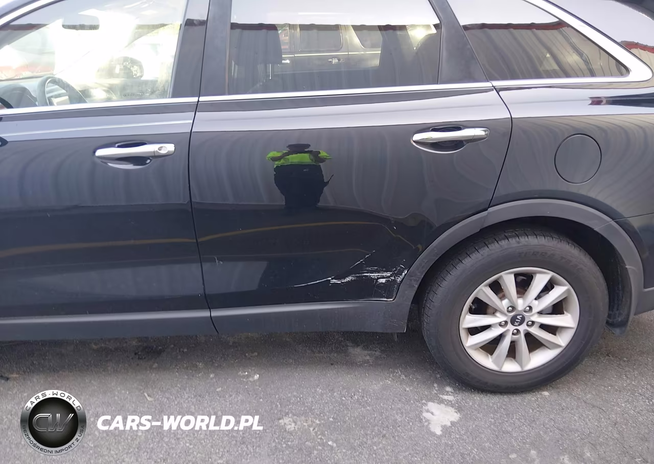 2019 Kia Sorento 2.4L L VIN:5XYPG4A38KG575664 - 6