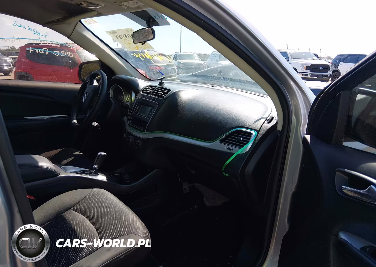 2018 Dodge Journey Se VIN:3C4PDCAB2JT233919 - 5