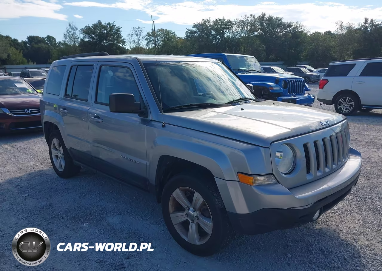 2016 Jeep Patriot Latitude VIN:1C4NJRFB1GD782182 - 1