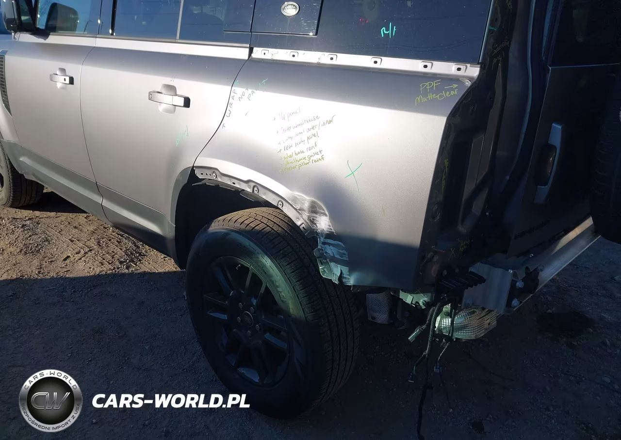 2022 Land Rover Defender 110 S VIN:SALEJ7RX3N2096867 - 17