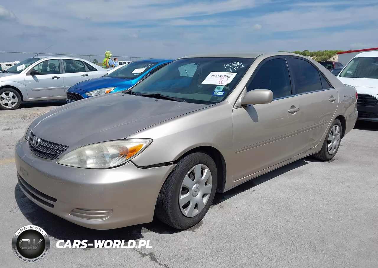2003 Toyota Camry Le VIN:4T1BE30KX3U161588 - 2