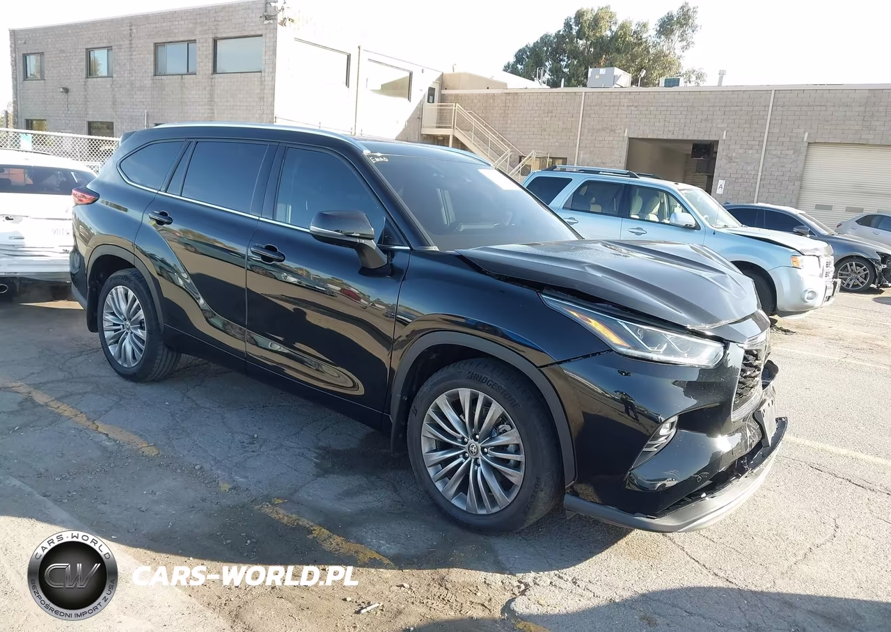 2022 Toyota Highlander Platinum
