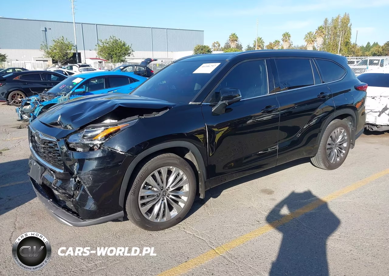 2022 Toyota Highlander Platinum VIN:5TDFZRBH9NS171163 - 2