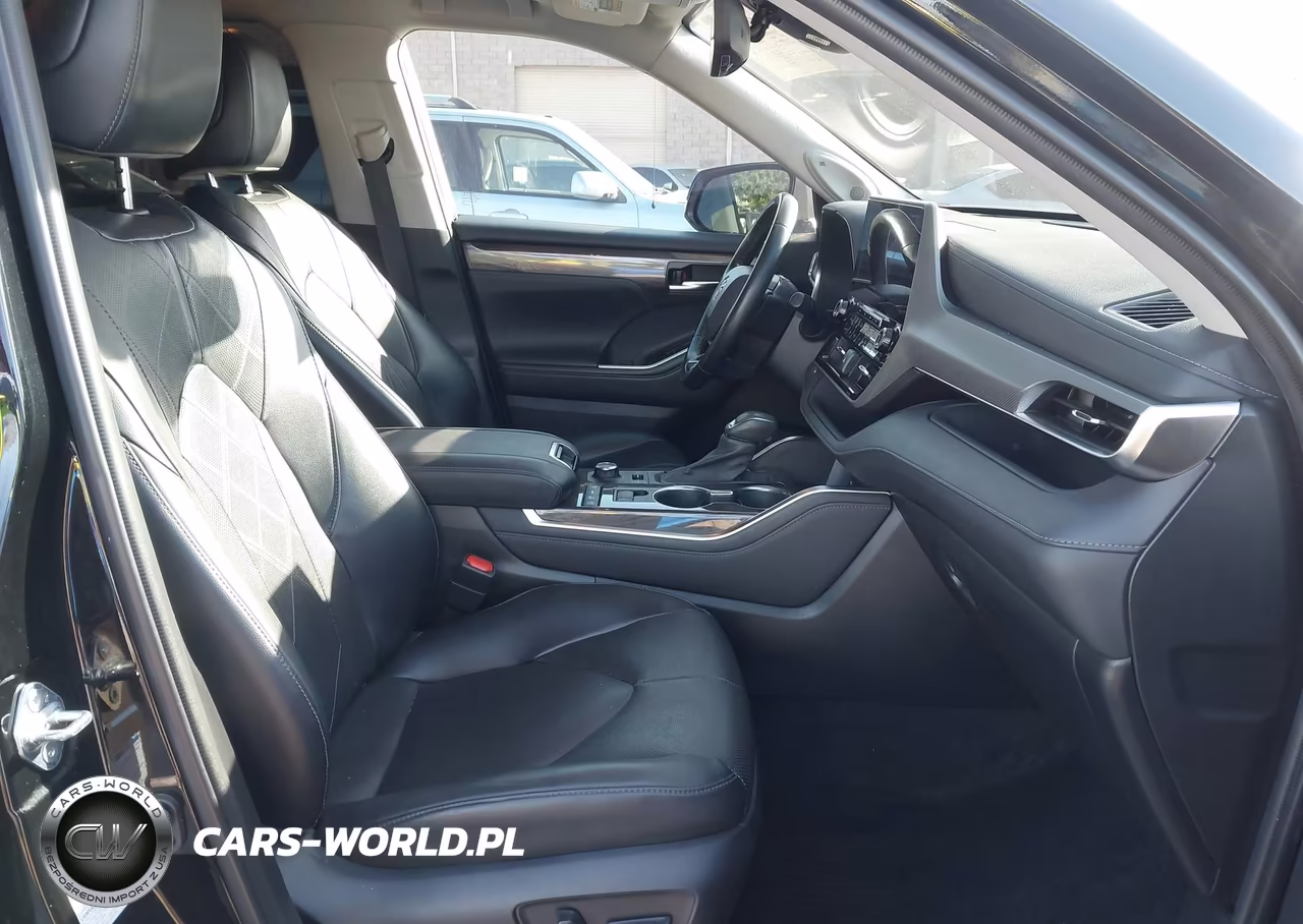 2022 Toyota Highlander Platinum VIN:5TDFZRBH9NS171163 - 5