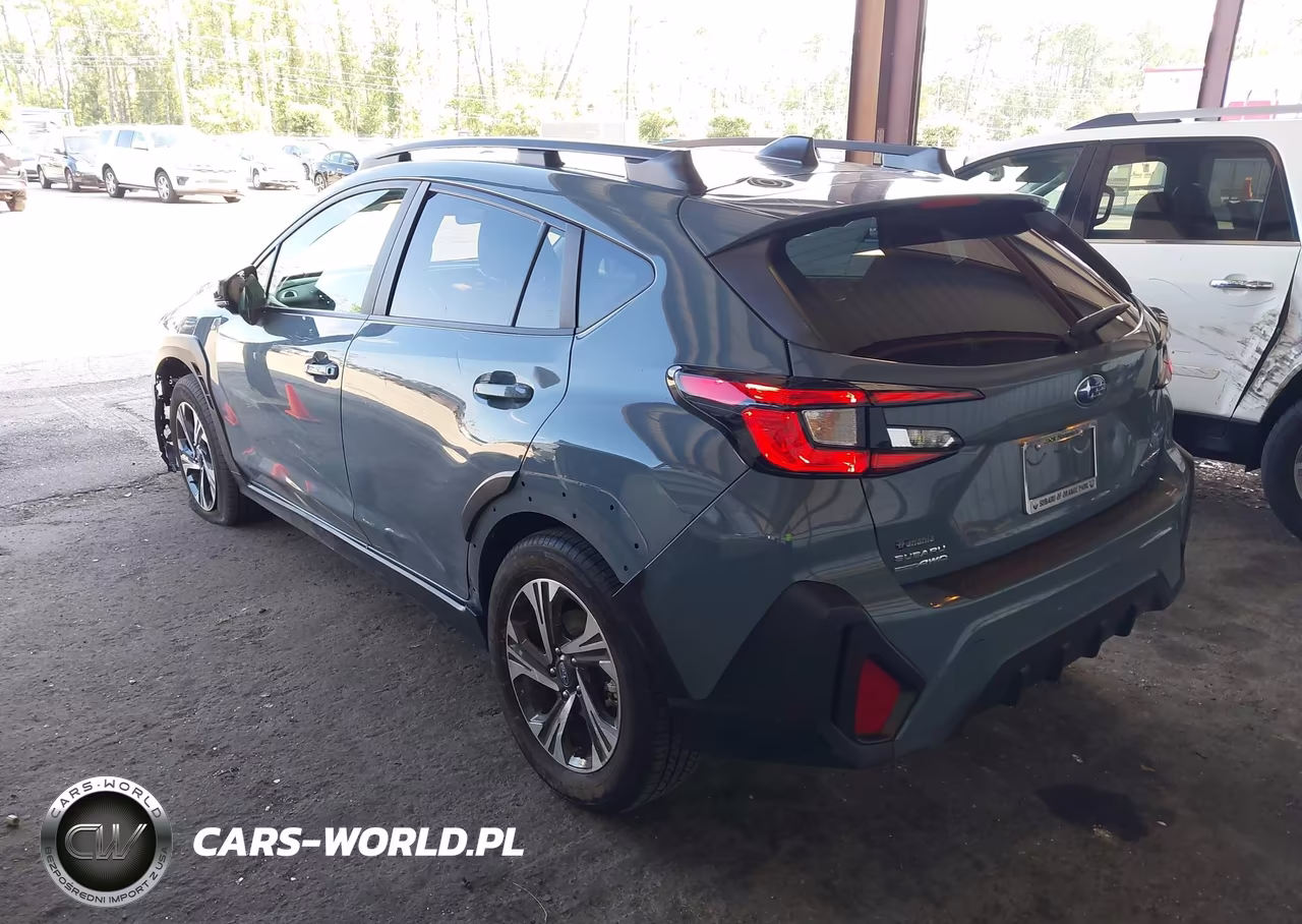 2024 Subaru Crosstrek Premium VIN:JF2GUADC1R8375991 - 3
