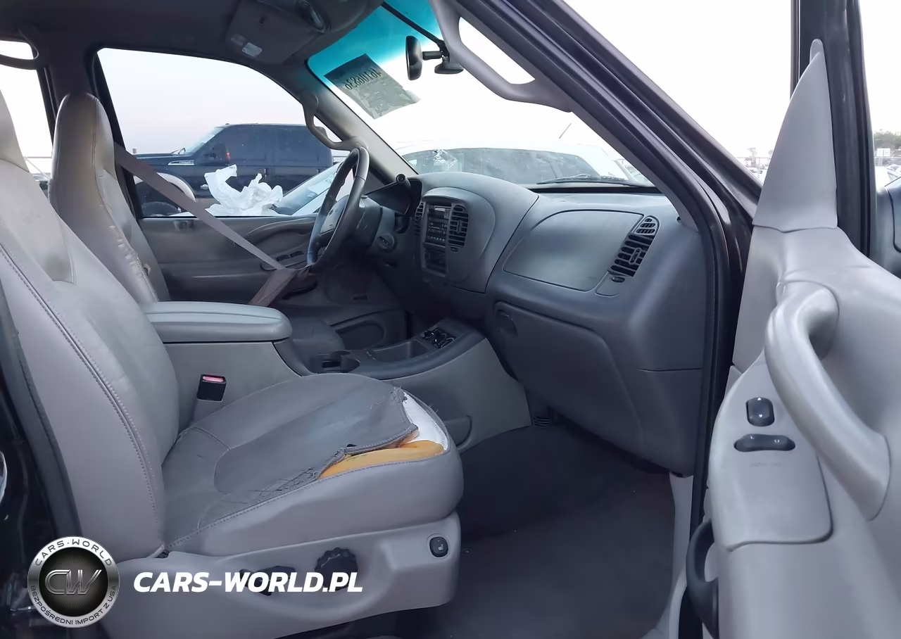 2002 Ford Expedition Eddie Bauer VIN:1FMRU17L92LA45274 - 5
