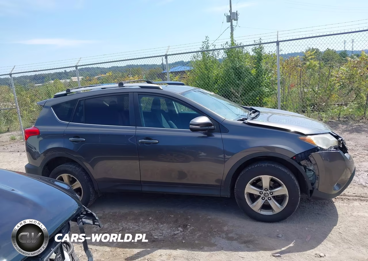 2015 Toyota Rav4 Xle VIN:2T3RFREV3FW258189 - 13