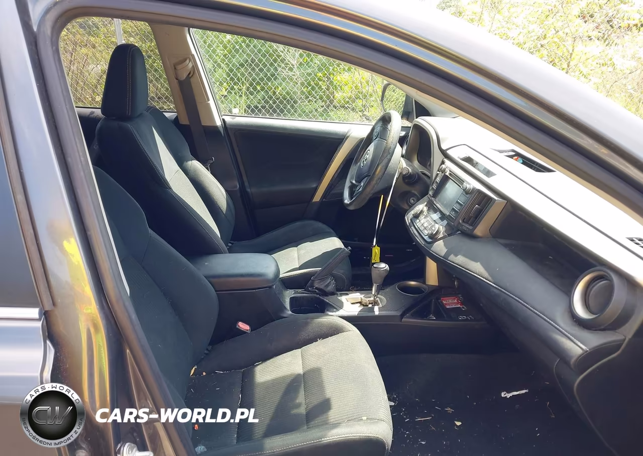 2015 Toyota Rav4 Xle VIN:2T3RFREV3FW258189 - 5