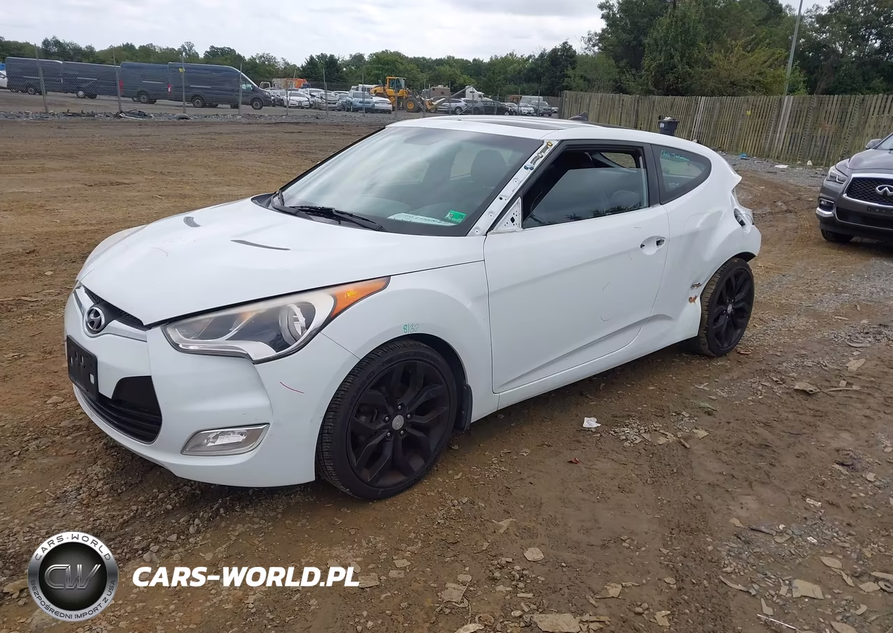 2015 Hyundai Veloster VIN:KMHTC6AD1FU225131 - 2