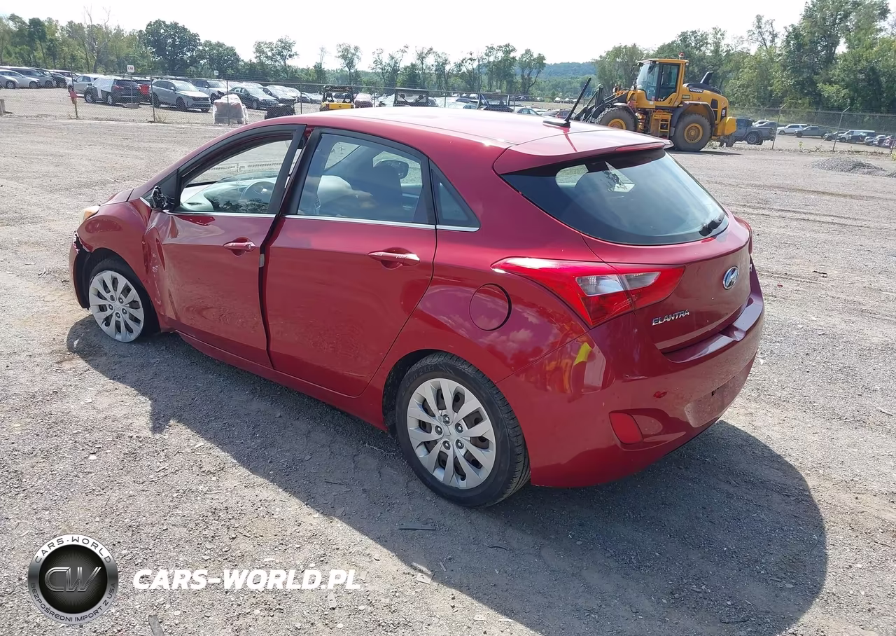2017 Hyundai Elantra Gt VIN:KMHD35LH9HU349956 - 3