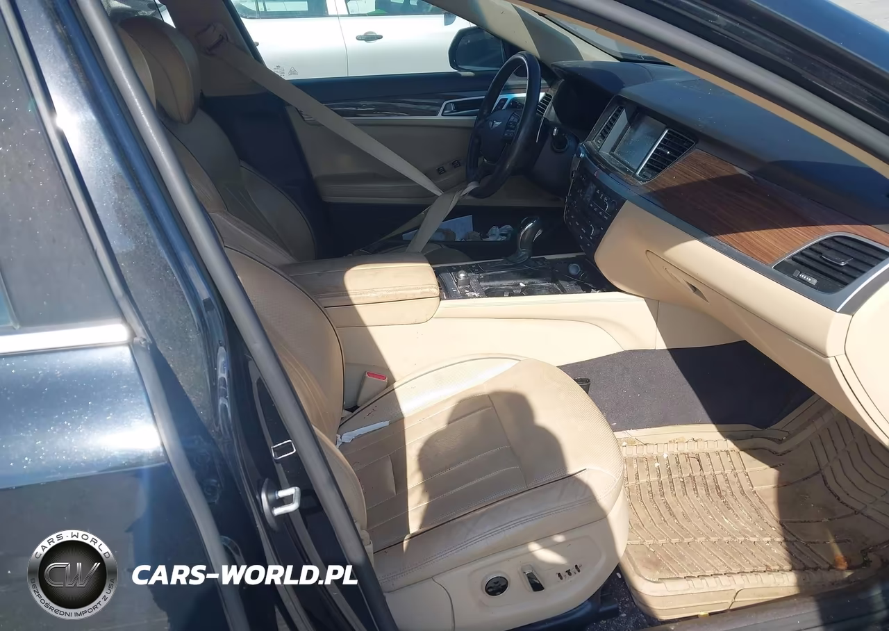 2015 Hyundai Genesis 3.8 VIN:KMHGN4JEXFU100136 - 5