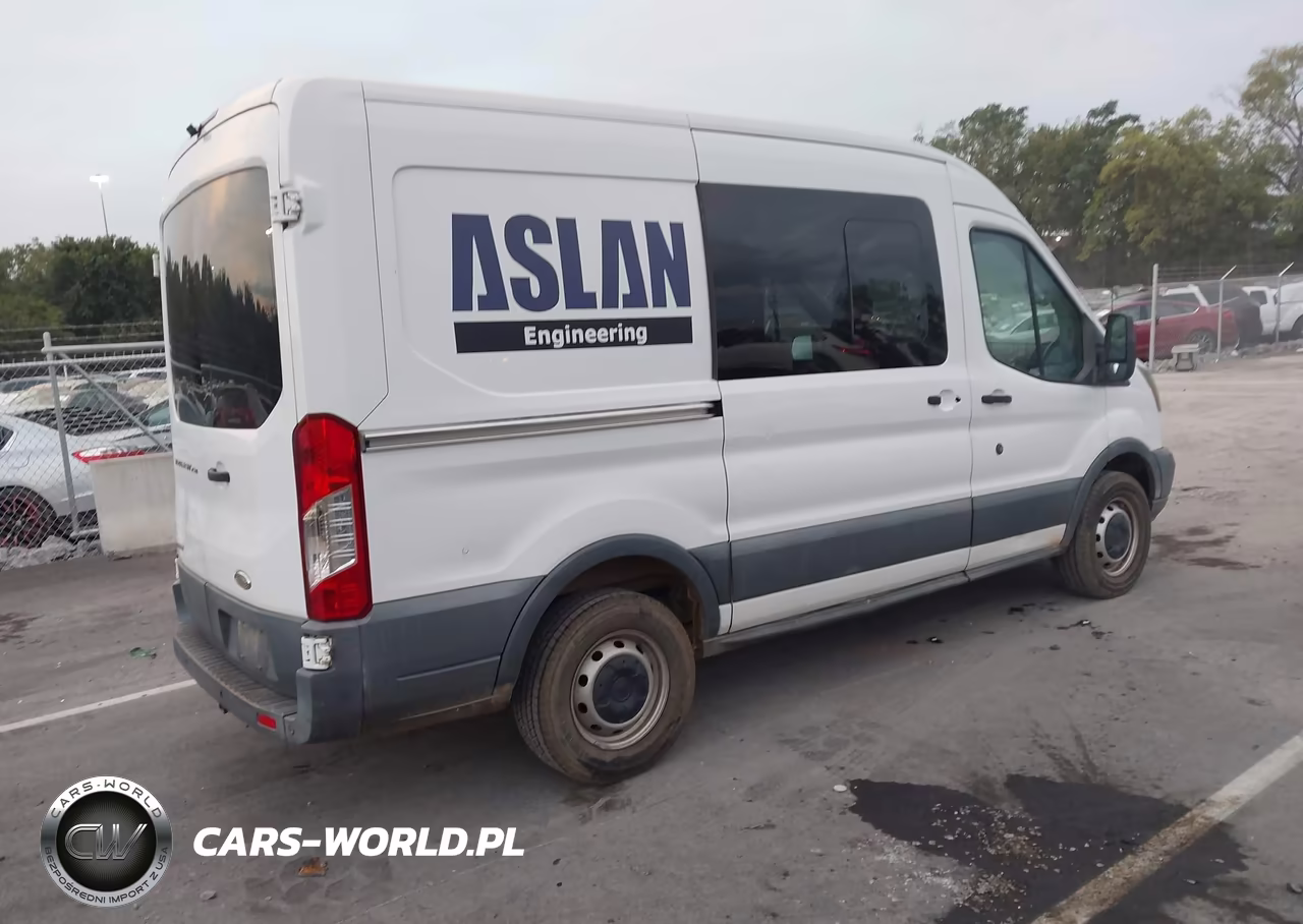 2015 Ford Transit-250 VIN:1FTNR1CG4FKA19643 - 4
