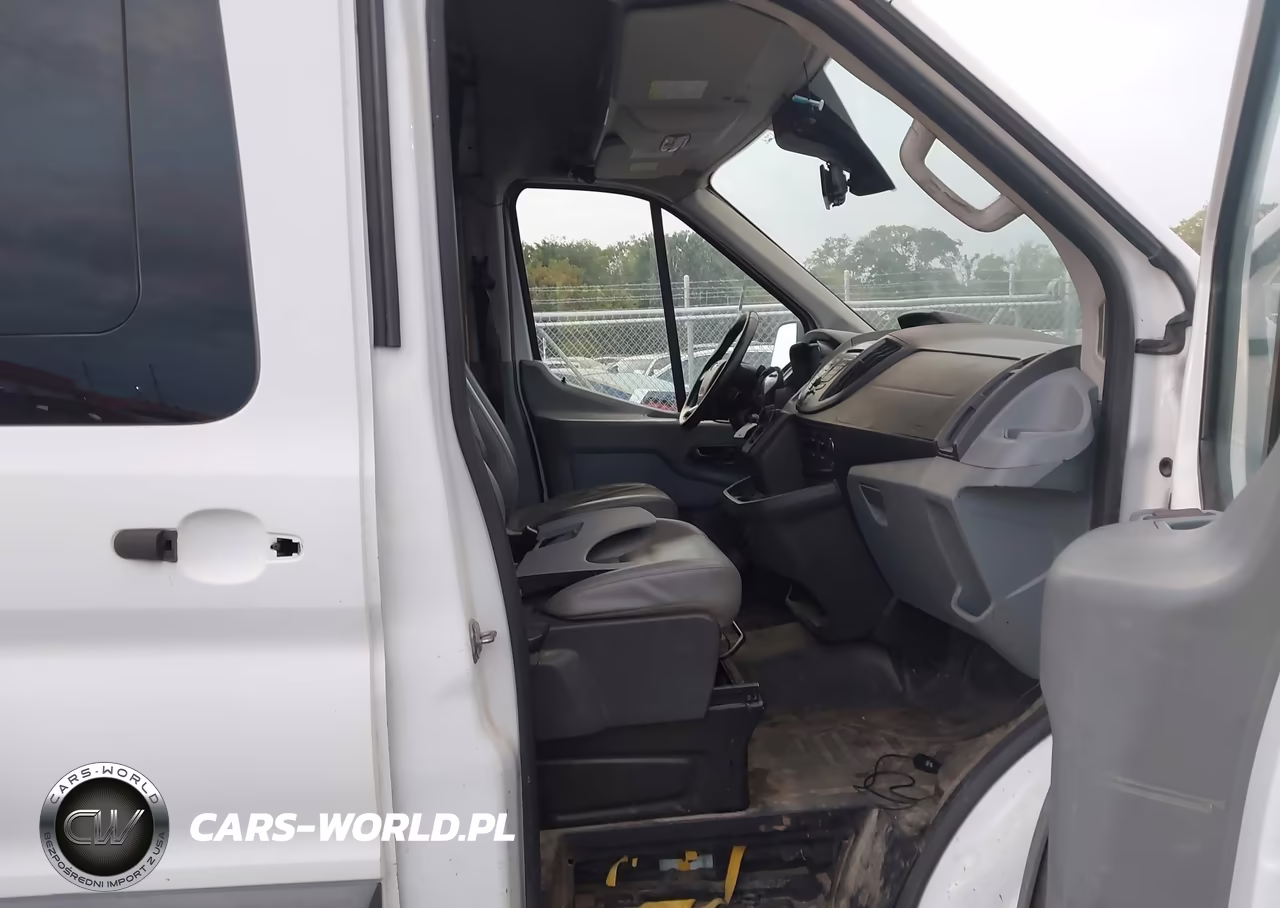 2015 Ford Transit-250 VIN:1FTNR1CG4FKA19643 - 5