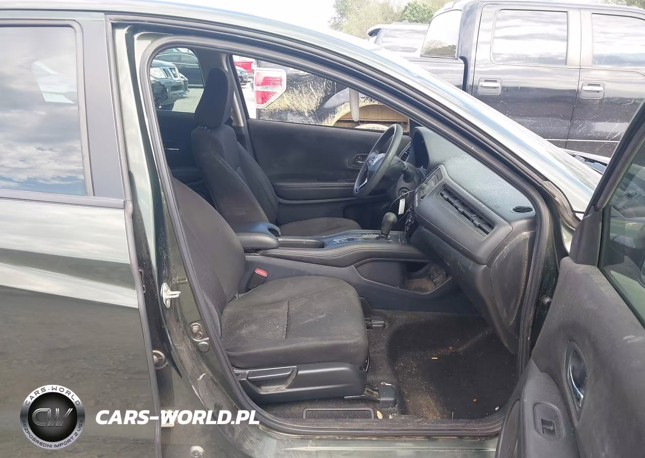 2018 Honda Hr-V Lx VIN:3CZRU5H39JM710420 - 5