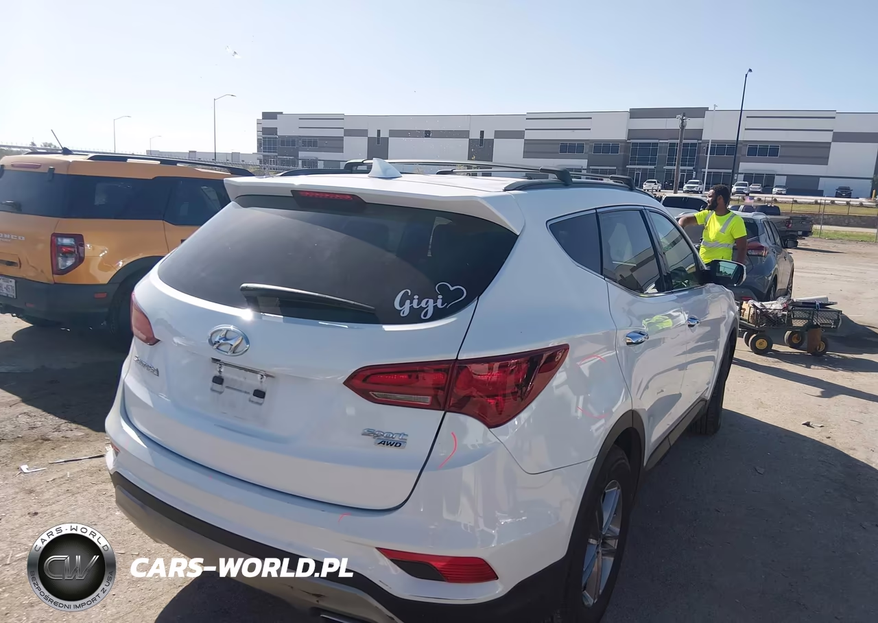 2017 Hyundai Santa Fe Sport 2.4L VIN:5NMZUDLB8HH030553 - 4