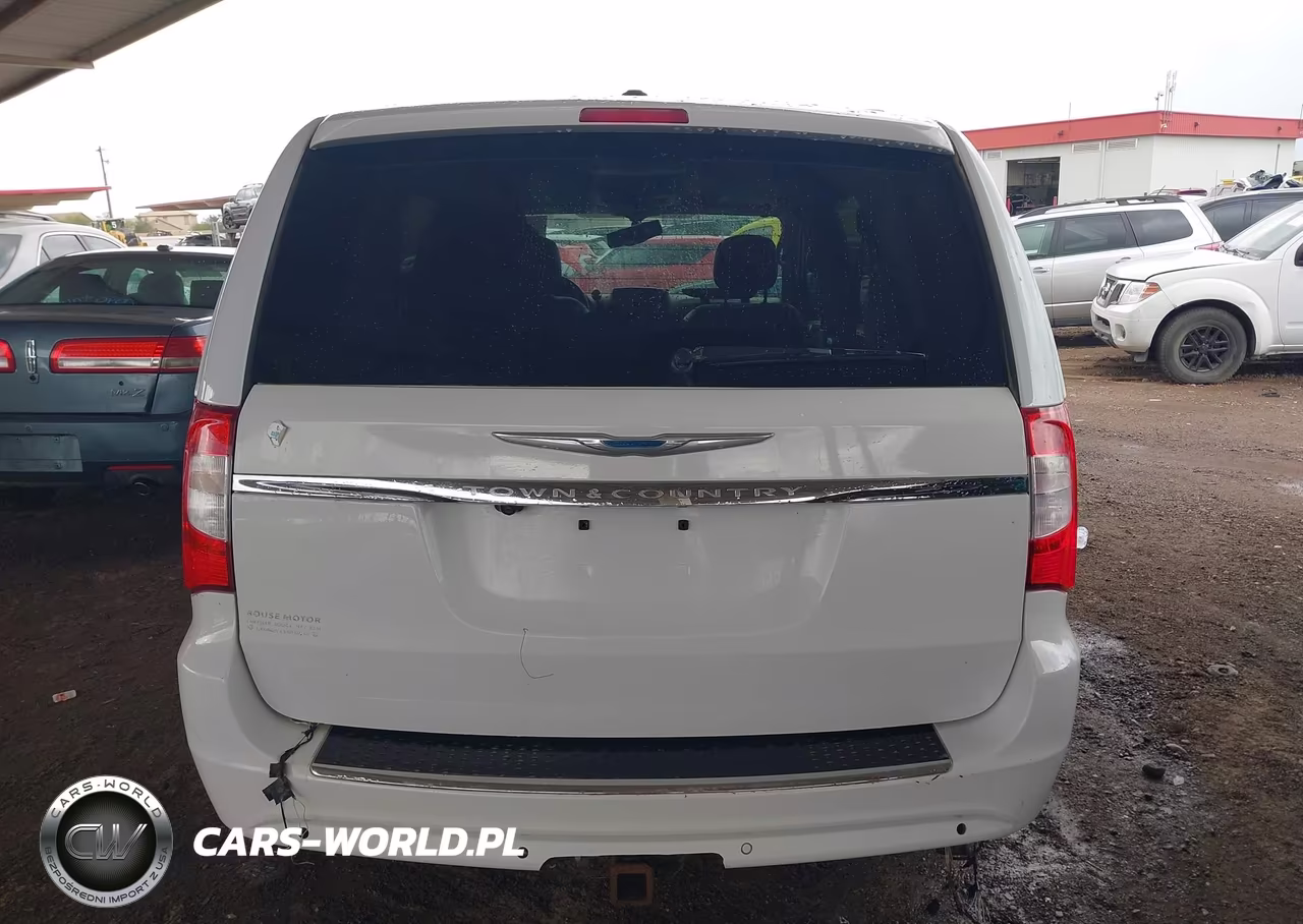 2016 Chrysler Town & Country Touring-L Anniversary Edition VIN:2C4RC1CG0GR189665 - 16